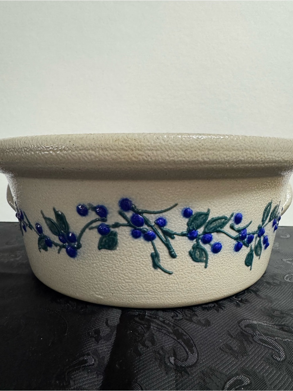 Salmon Falls Stoneware Baker ~ Blueberry/Green Vine Pattern 2004